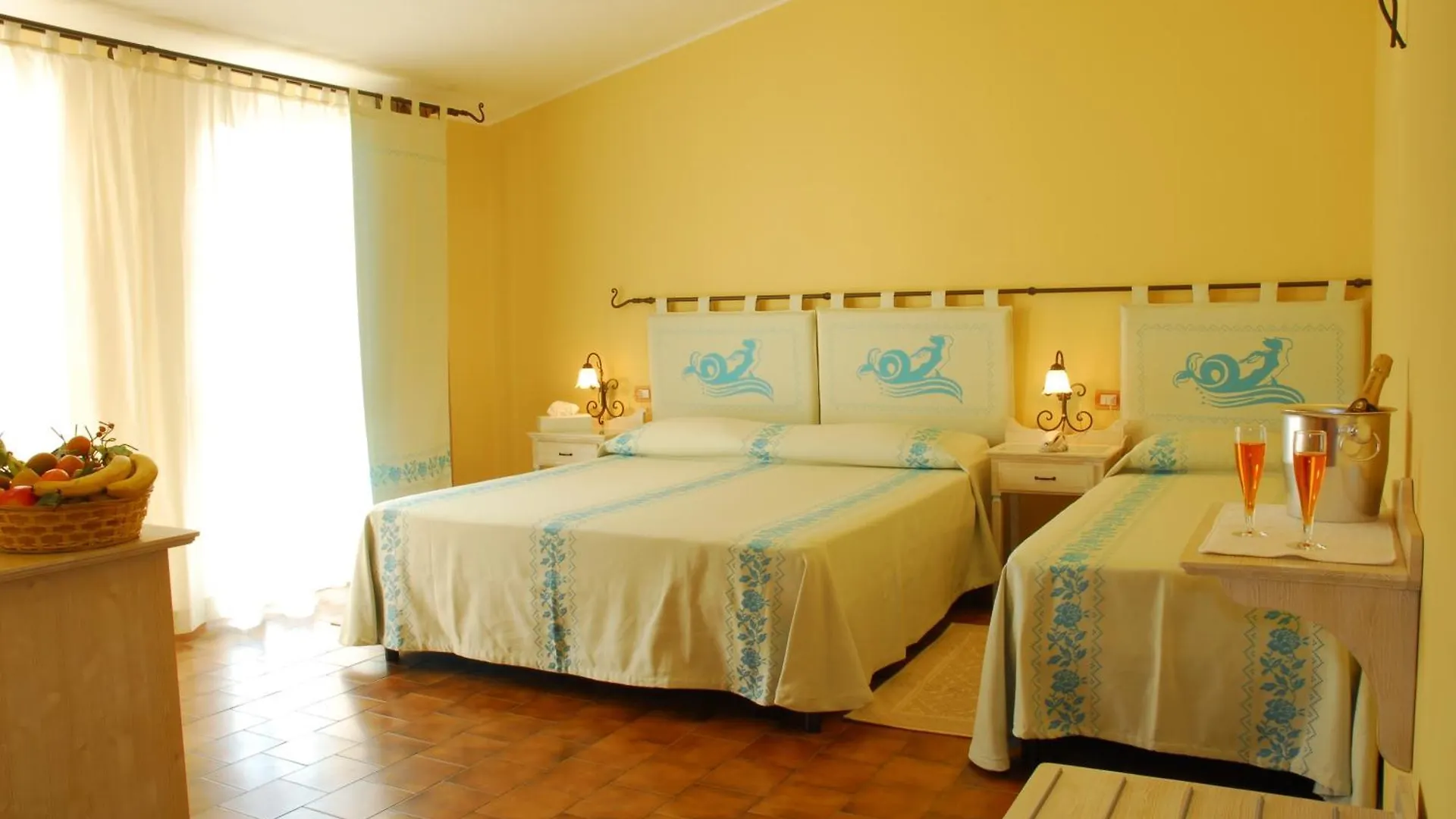 Le Nereidi Hotel & Residence Con Piscina-Tennis-Fitness-Parcheggio Coperto-Sala Conferenze La Maddalena   La Maddalena (Sassari)
