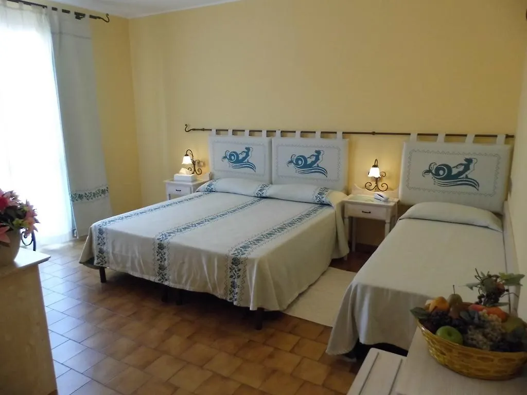 Le Nereidi Hotel & Residence Con Piscina-Tennis-Fitness-Parcheggio Coperto-Sala Conferenze La Maddalena  Italy